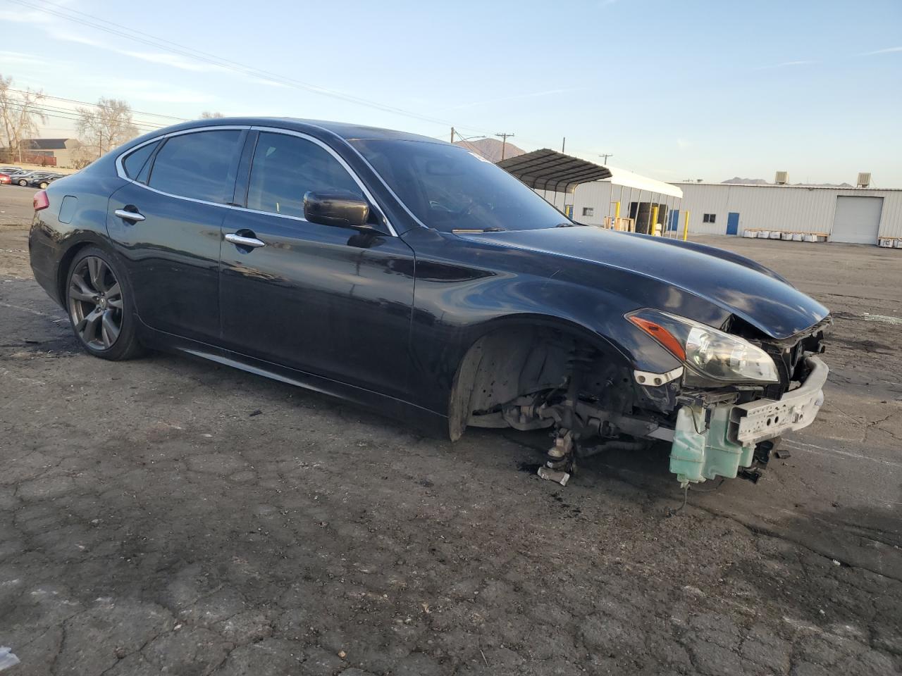 2012 Infiniti M - Image 4