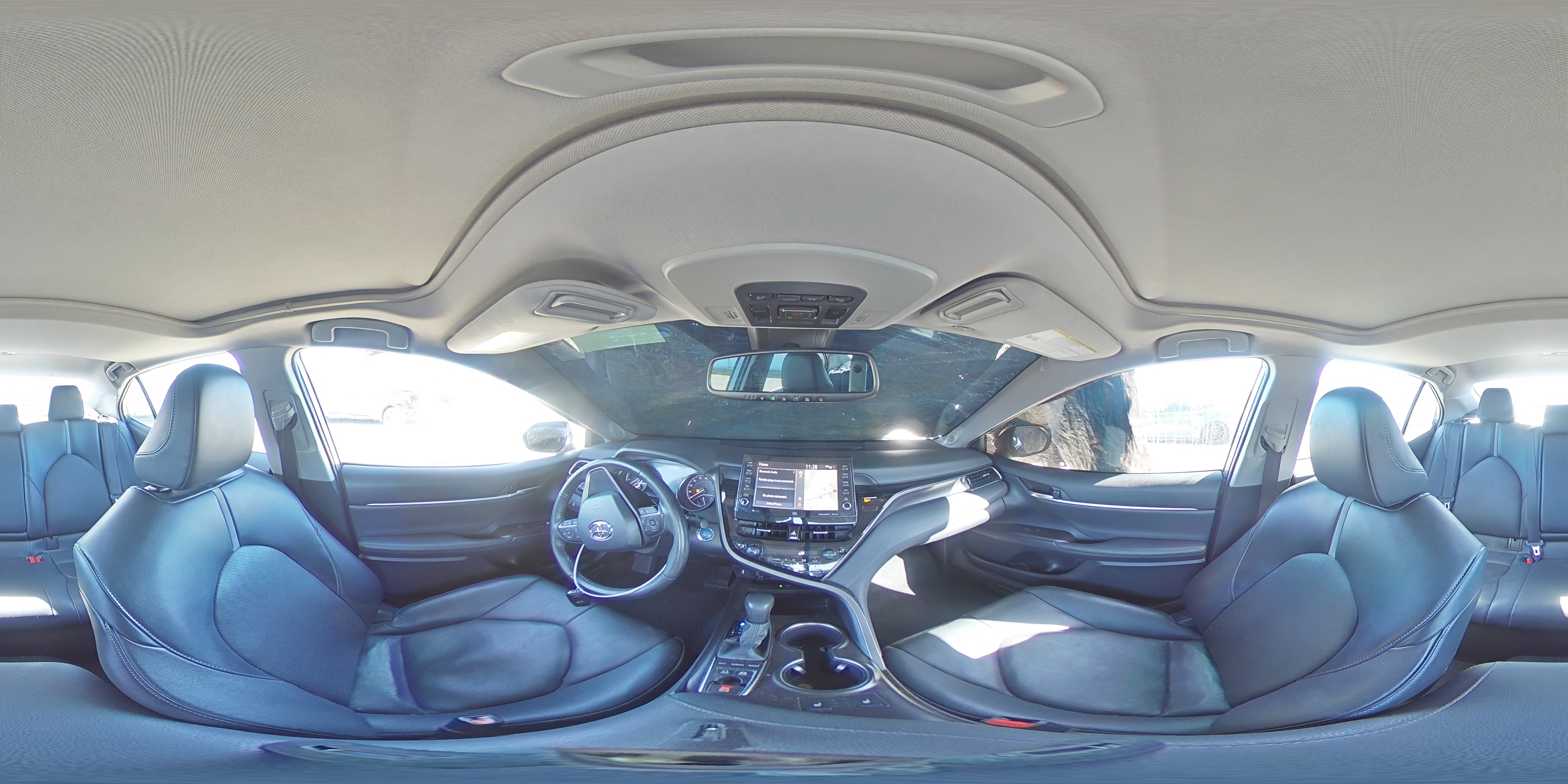 2022 Toyota Camry - Image 13