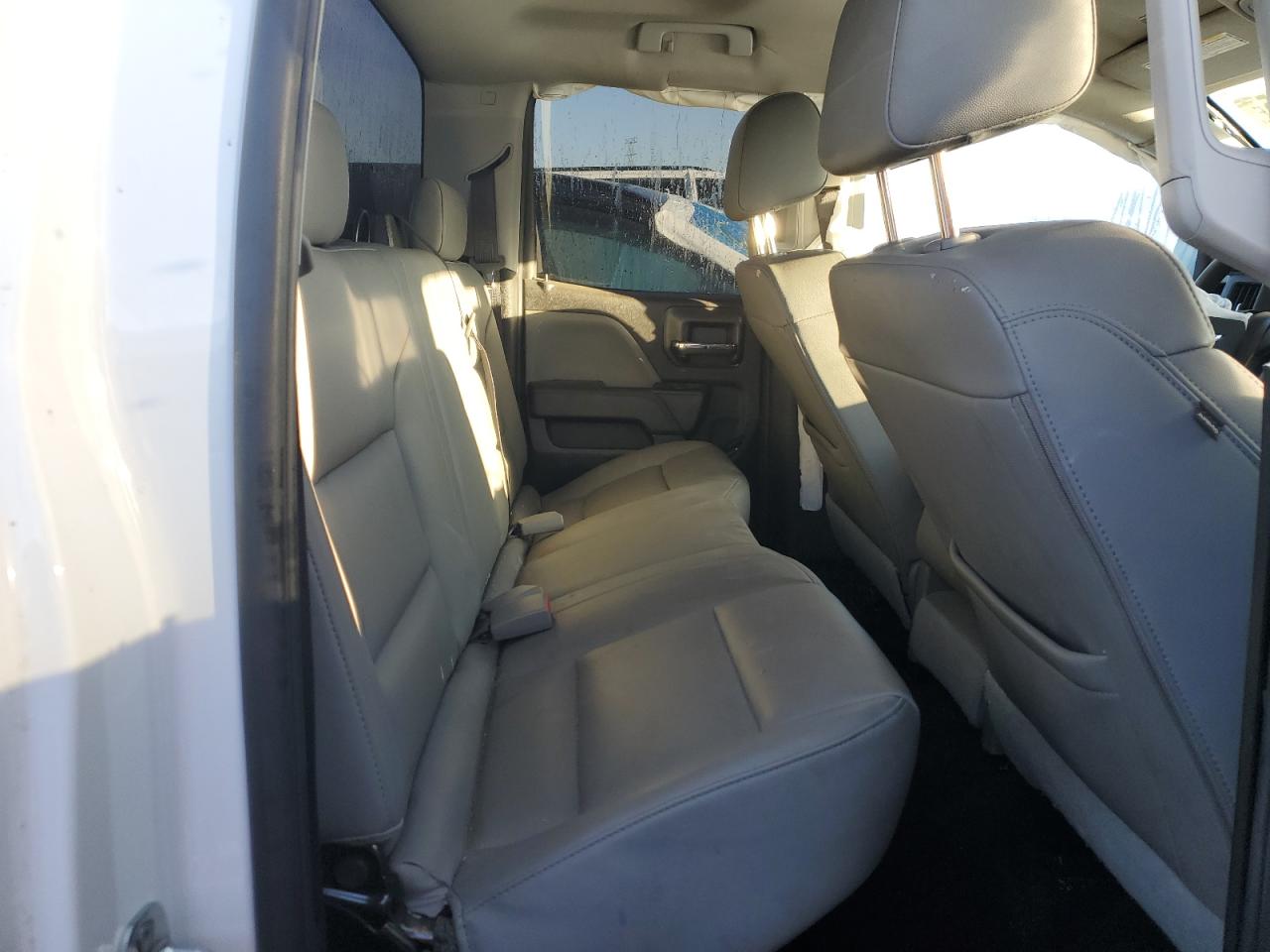2018 Chevrolet Silverado - Image 10