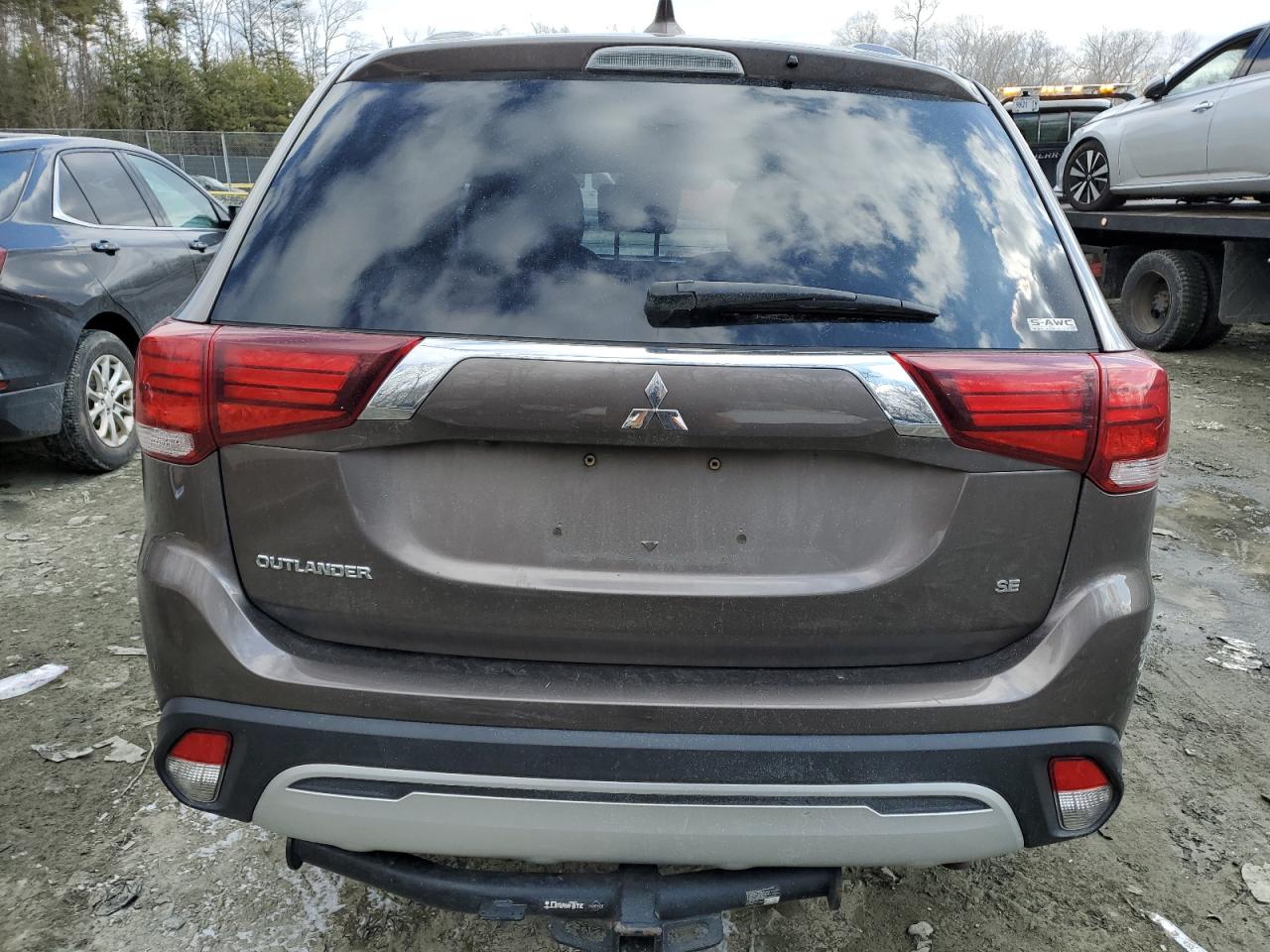 2020 Mitsubishi Outlander - Image 6