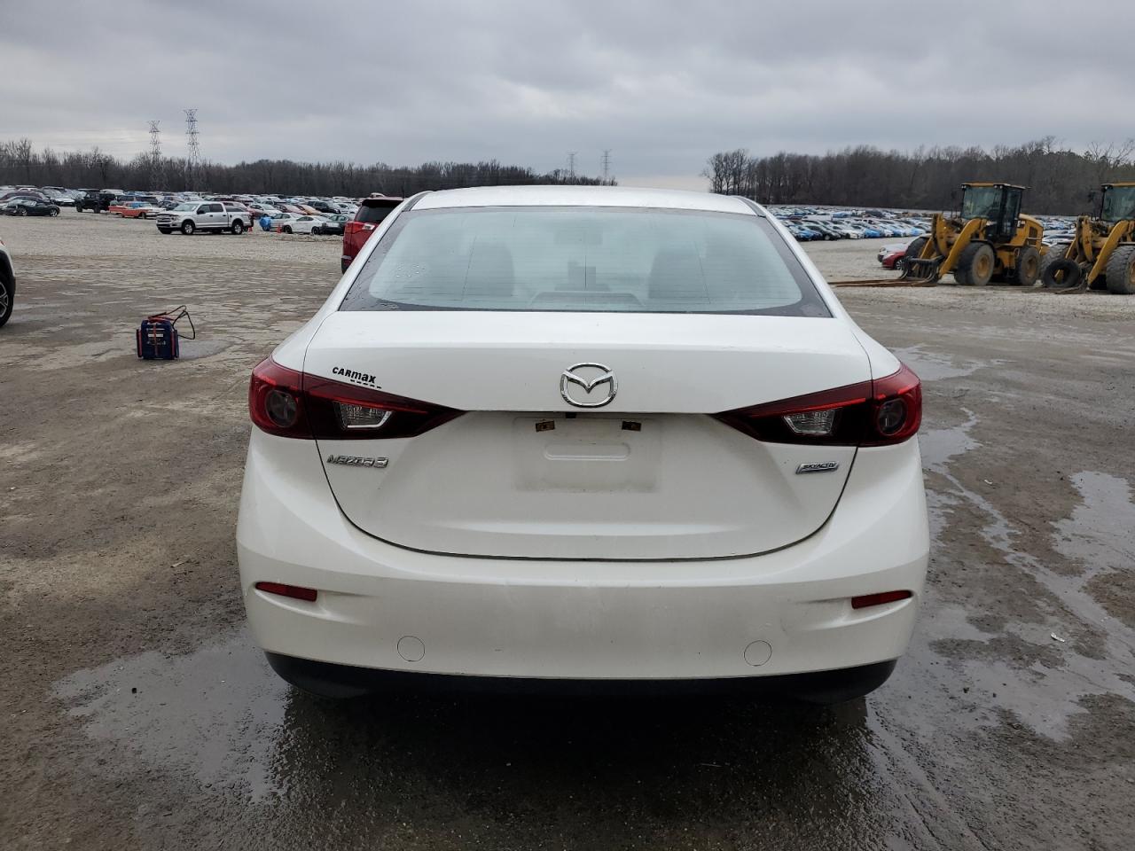 2016 Mazda 3 - Image 6