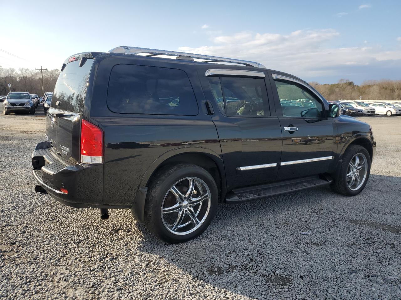 2010 Nissan Armada - Image 3