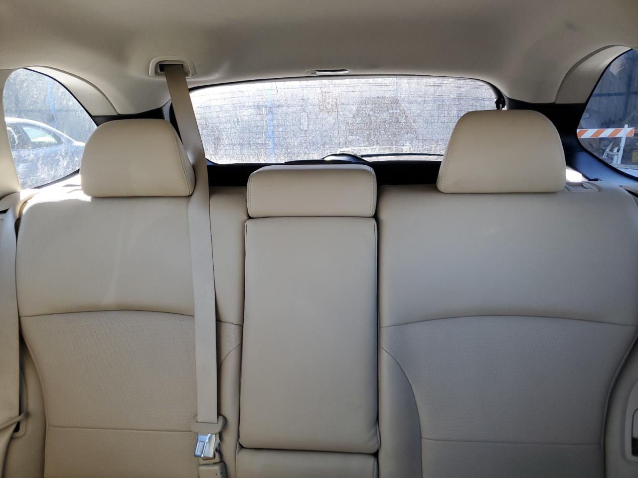 2016 Subaru Outback - Image 10