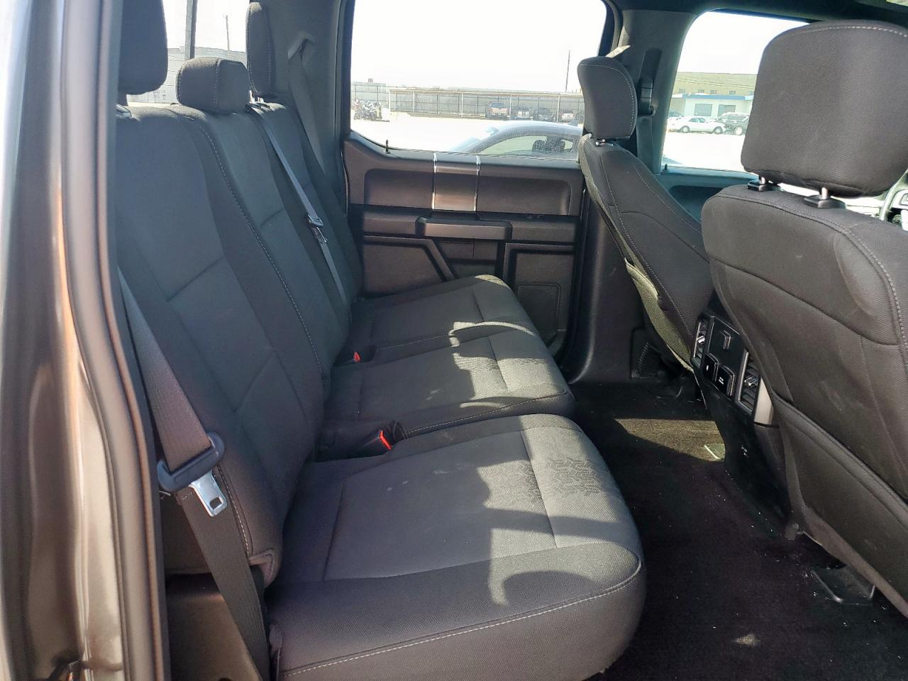2018 Ford F-150 - Image 10