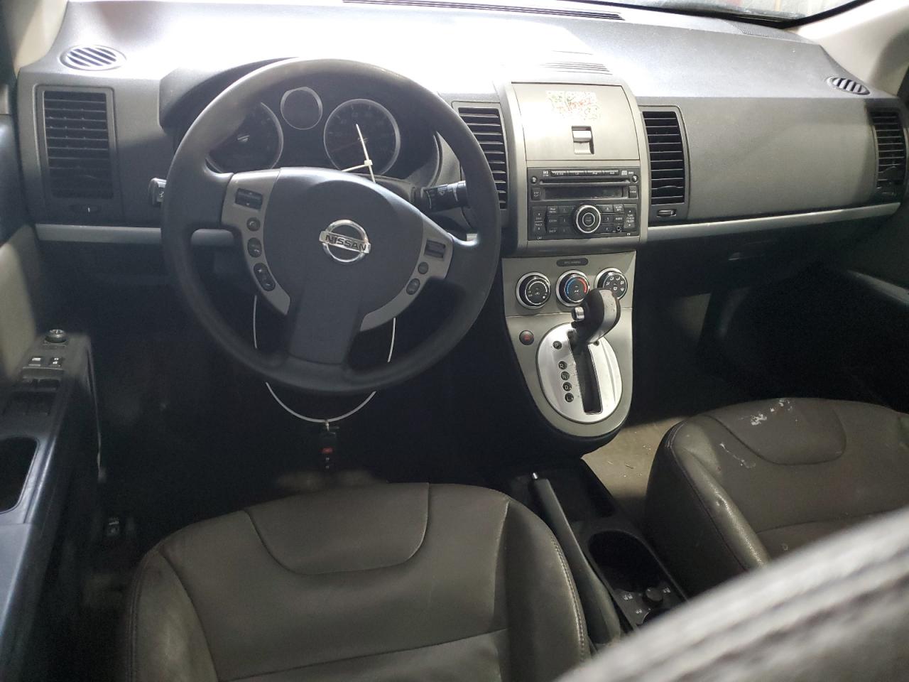 2010 Nissan Sentra - Image 8