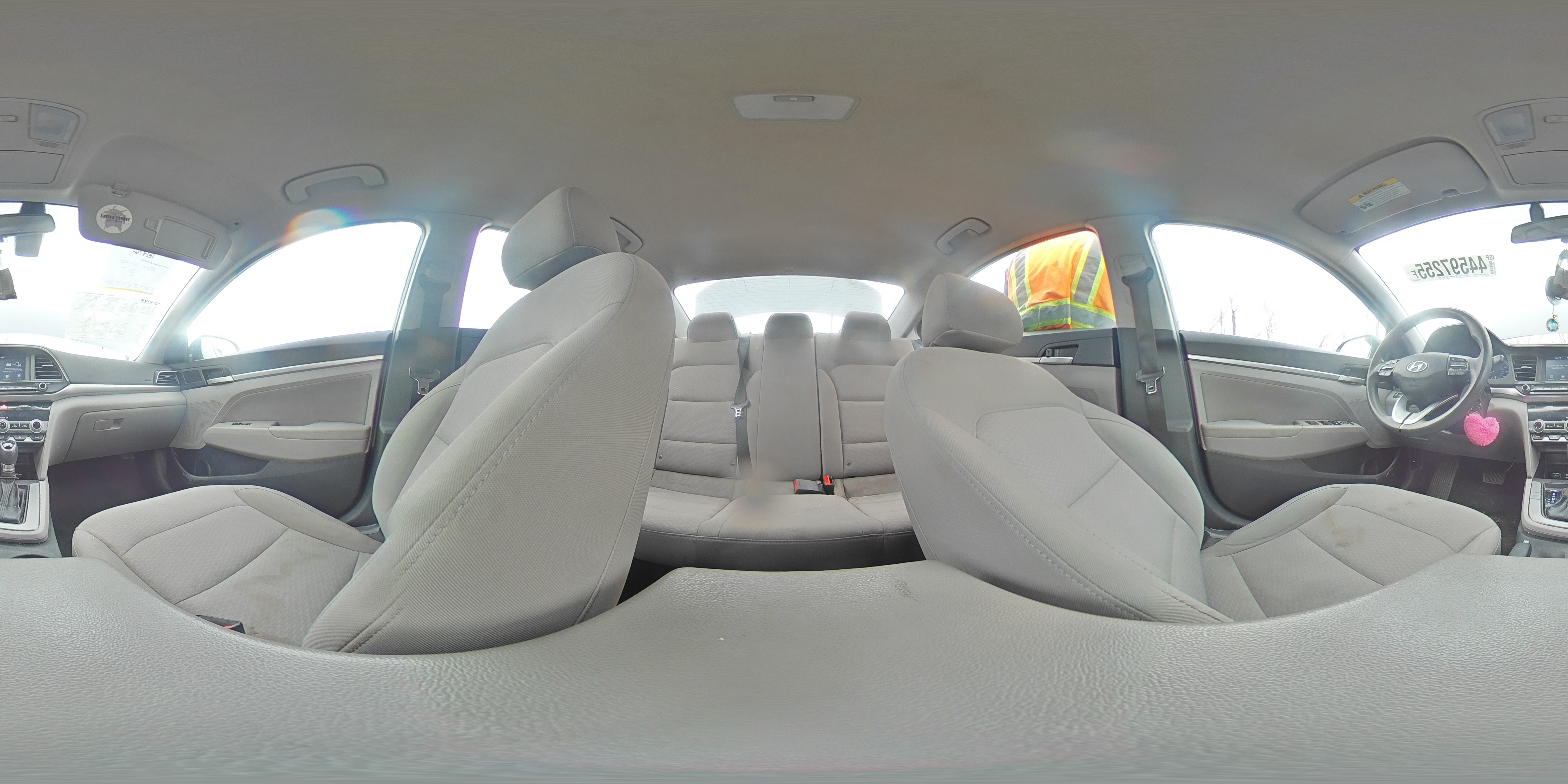 2020 Hyundai Elantra - Image 13