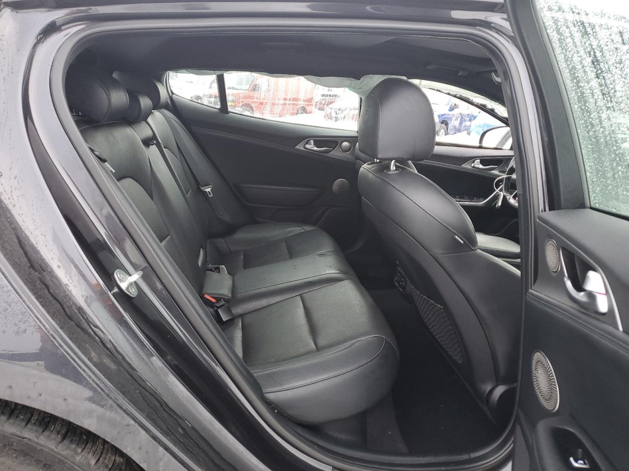 2018 Kia Stinger - Image 10