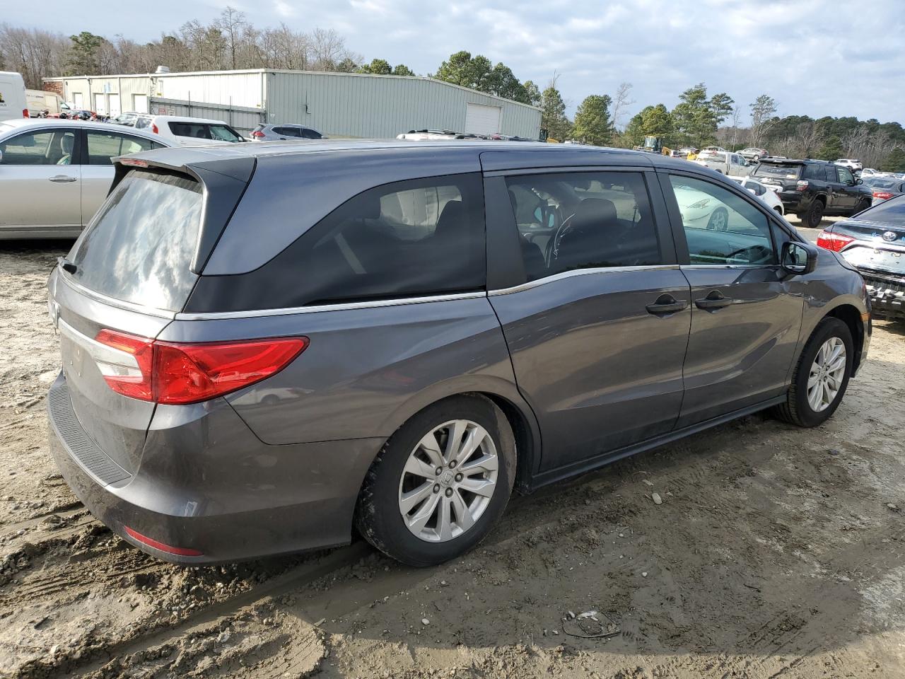 2020 Honda Odyssey - Image 3