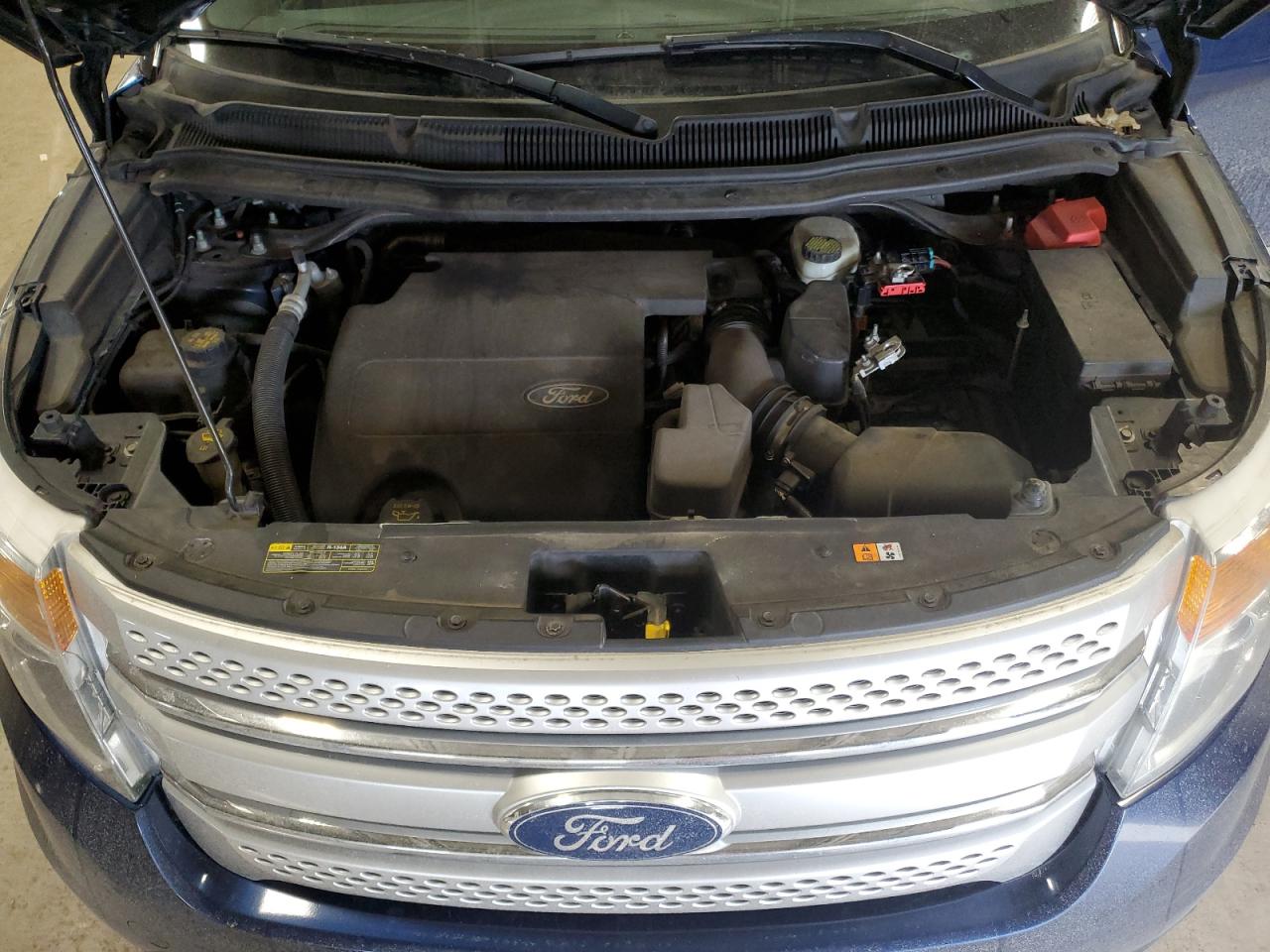 2012 Ford Explorer - Image 12
