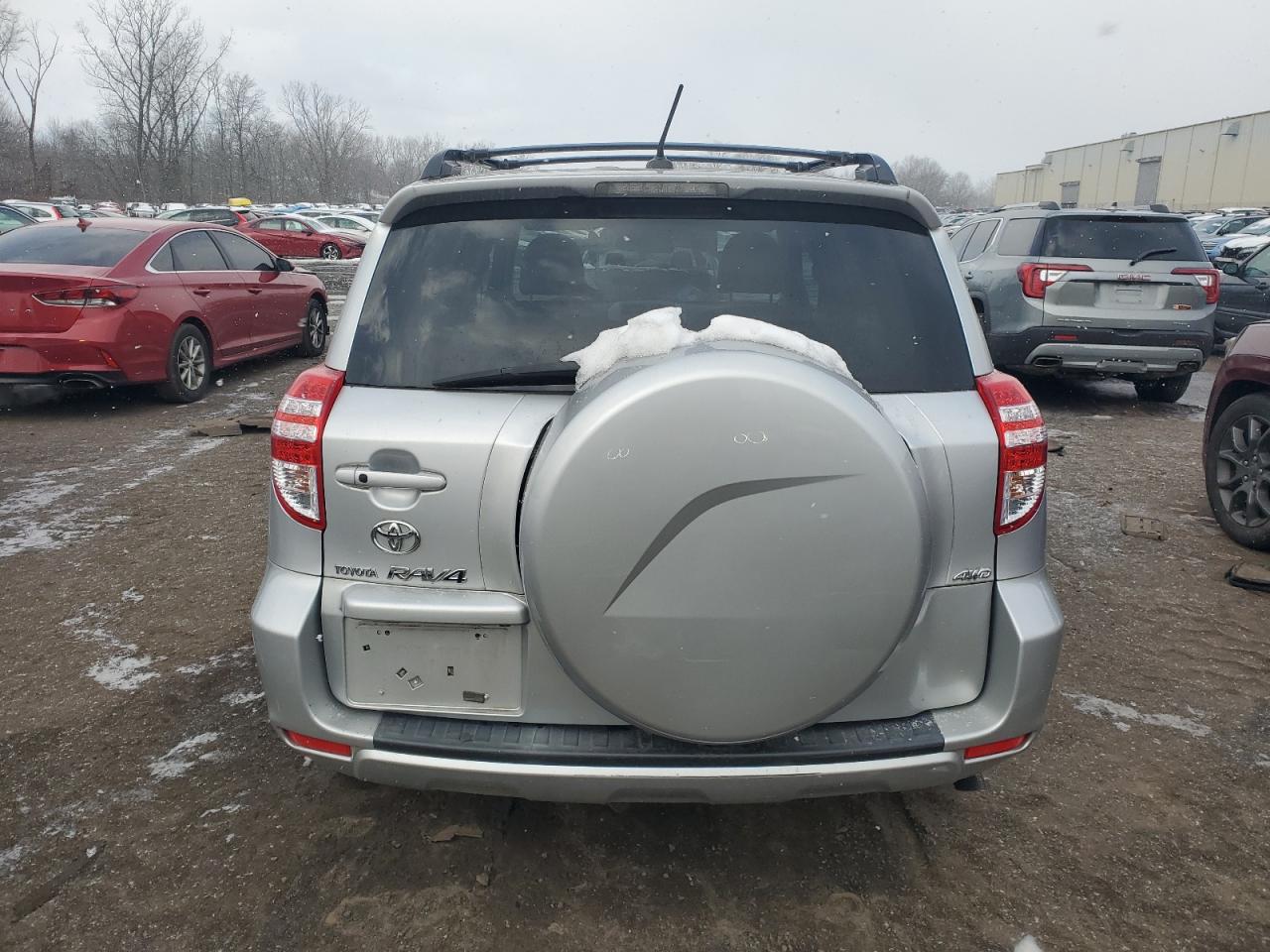 2010 Toyota RAV 4 - Image 6