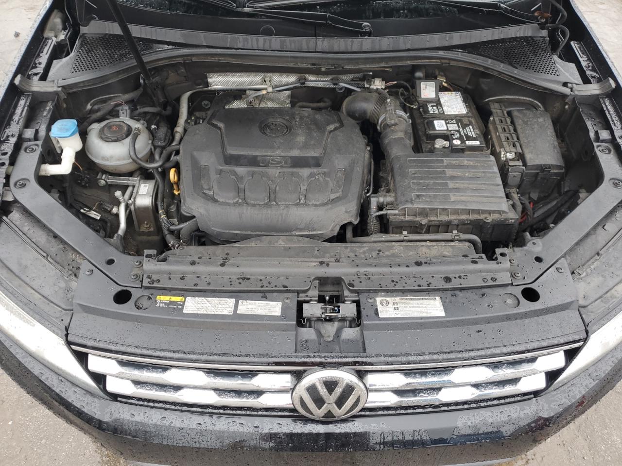 2018 Volkswagen Tiguan - Image 12