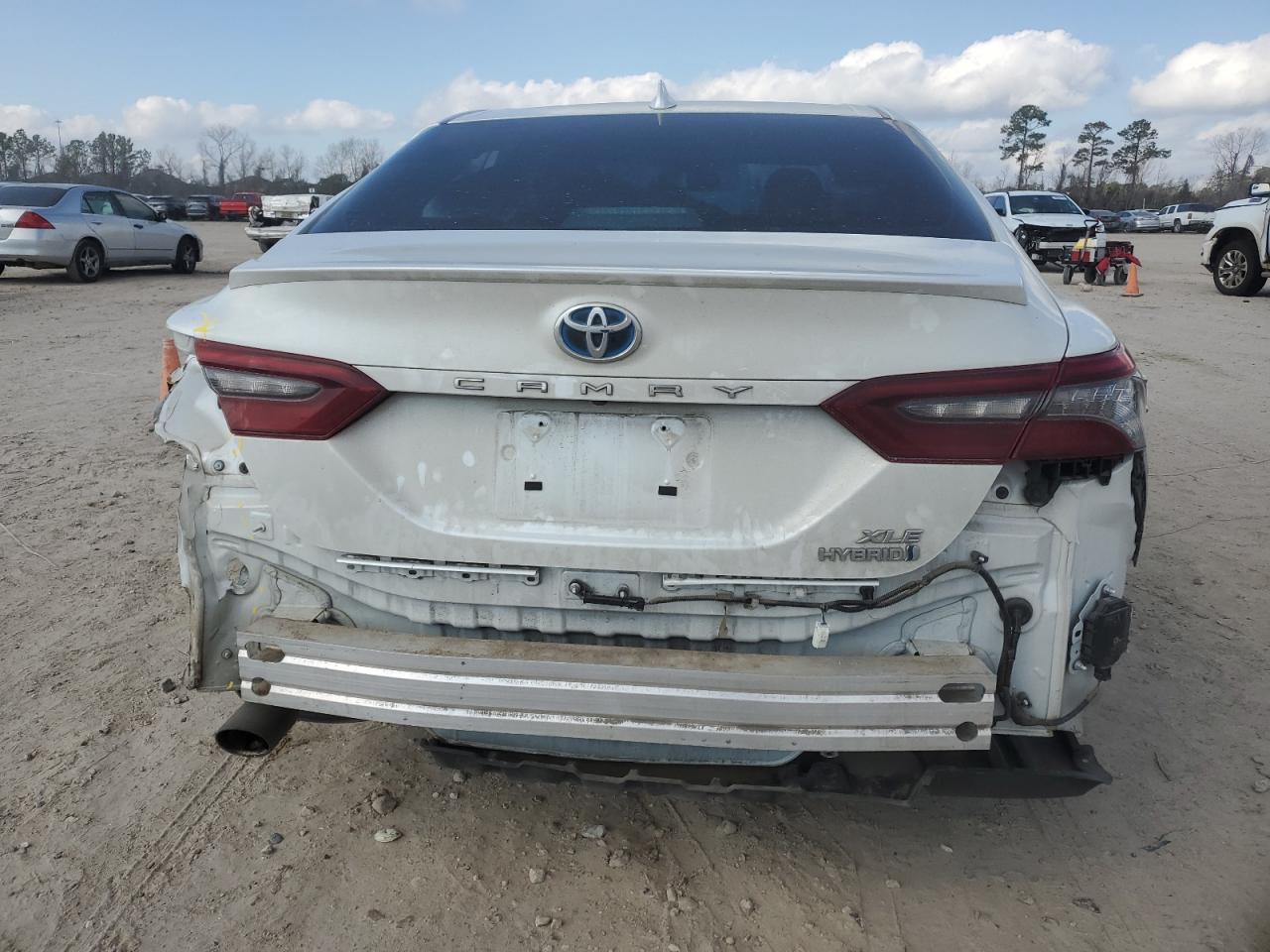 2022 Toyota Camry - Image 6