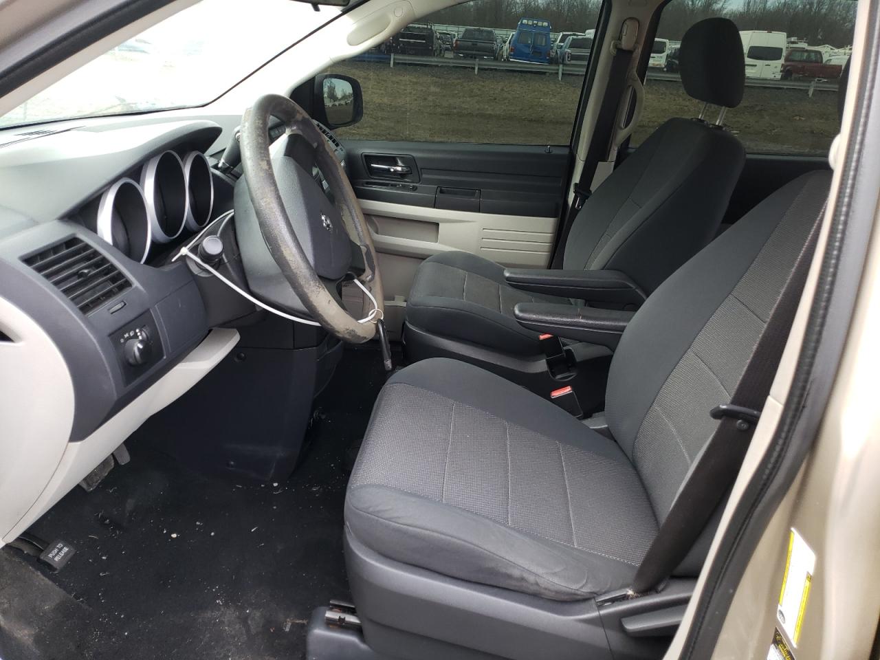 2008 Dodge Caravan - Image 7