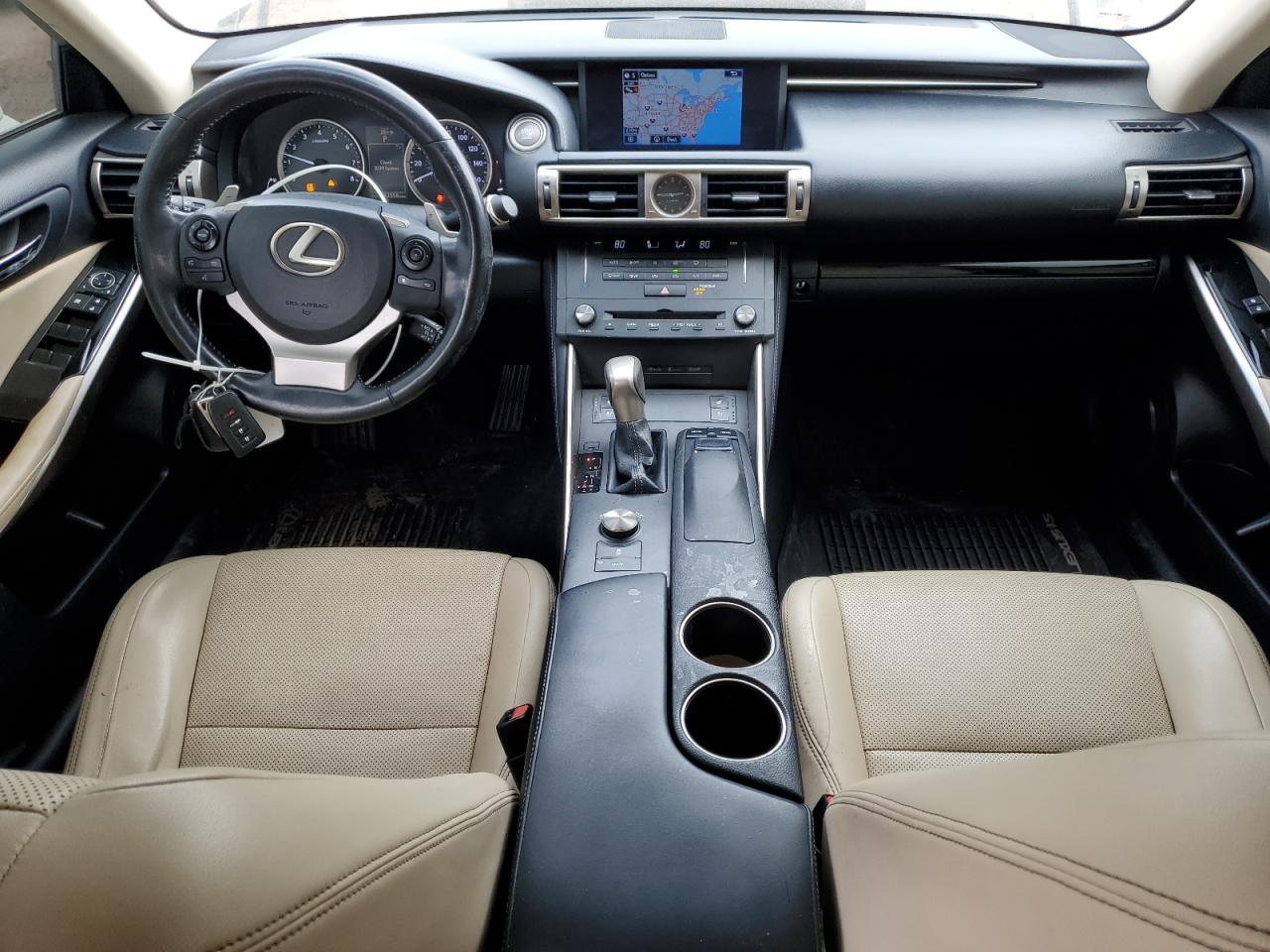 2015 Lexus IS - Image 8