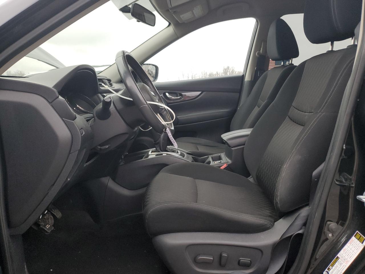 2017 Nissan Rogue - Image 7
