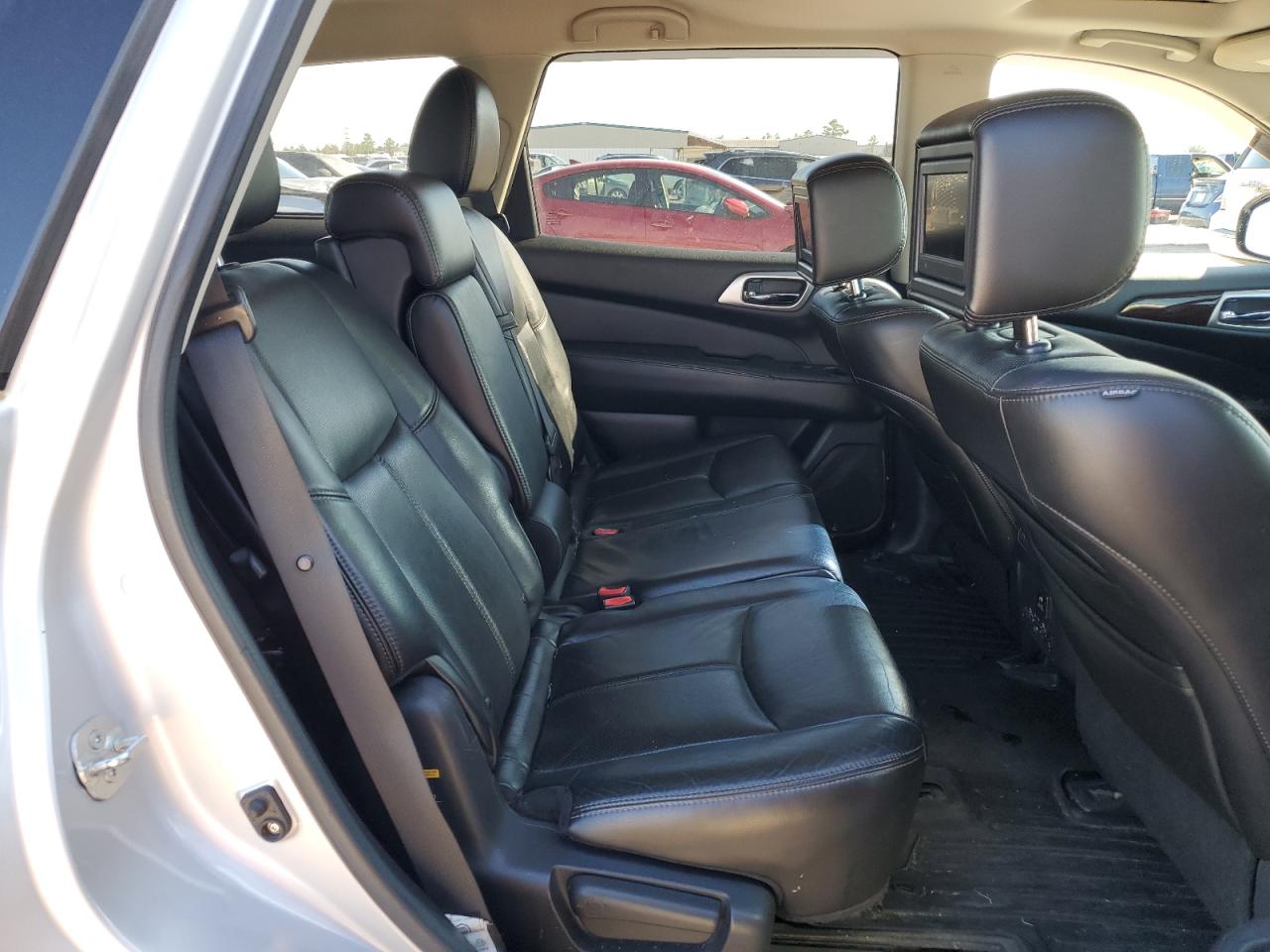 2013 Nissan Pathfinder - Image 11