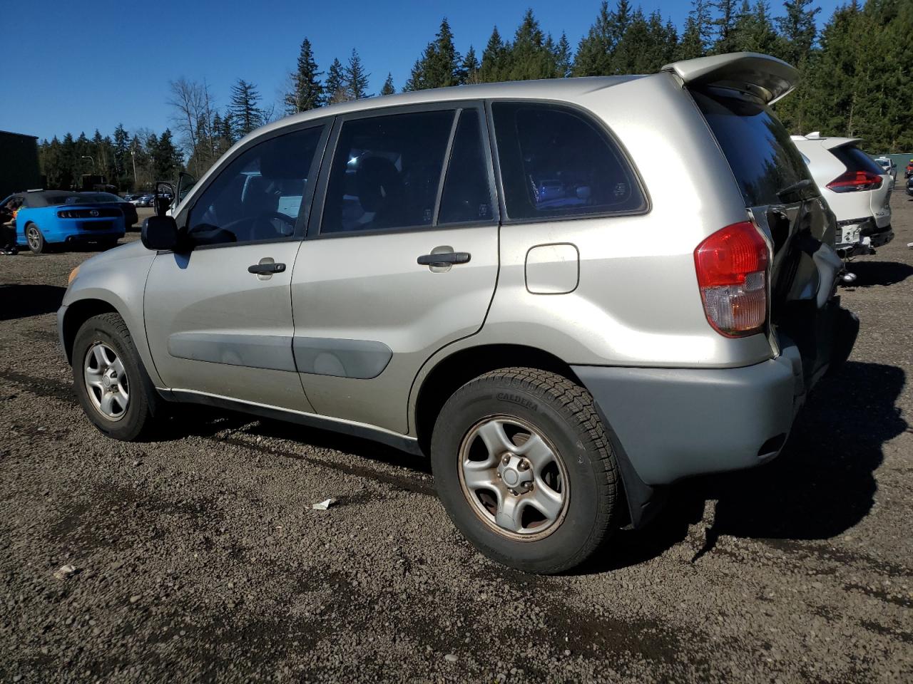 2001 Toyota RAV 4 - Image 2