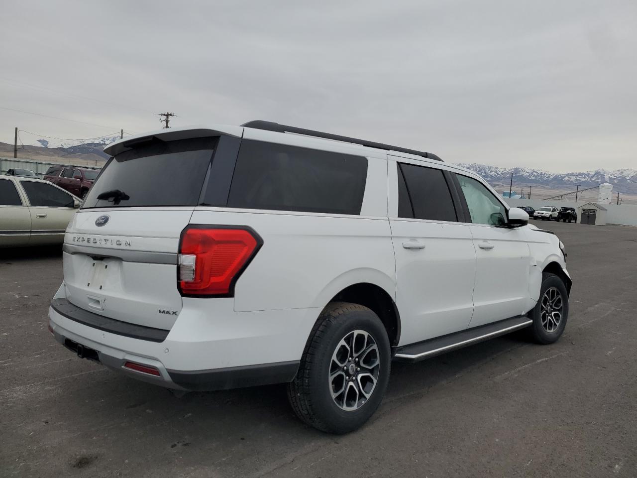 2023 Ford Expedition - Image 3