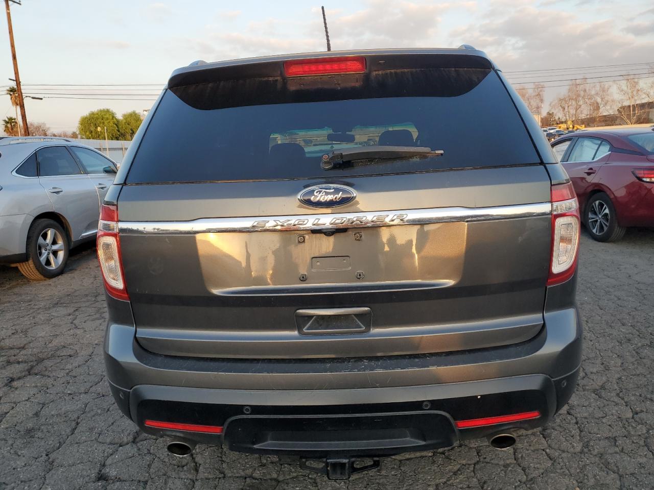 2012 Ford Explorer - Image 6