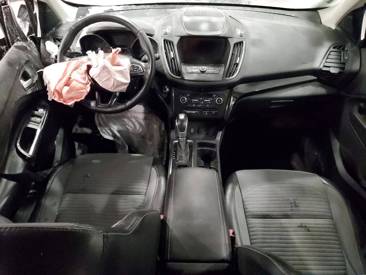 2019 Ford Escape - Image 8