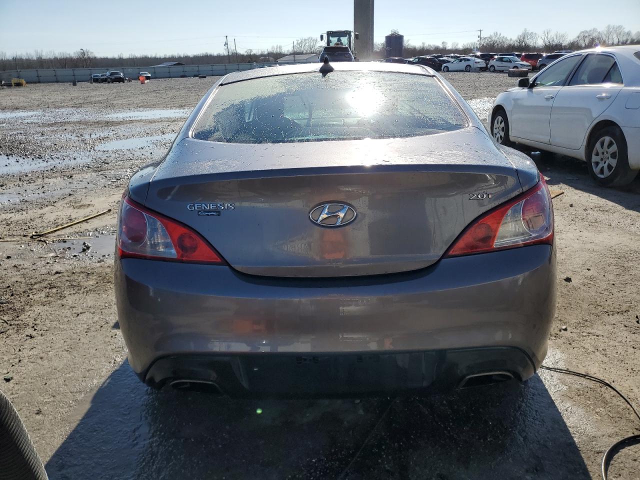 2010 Hyundai Genesis - Image 6
