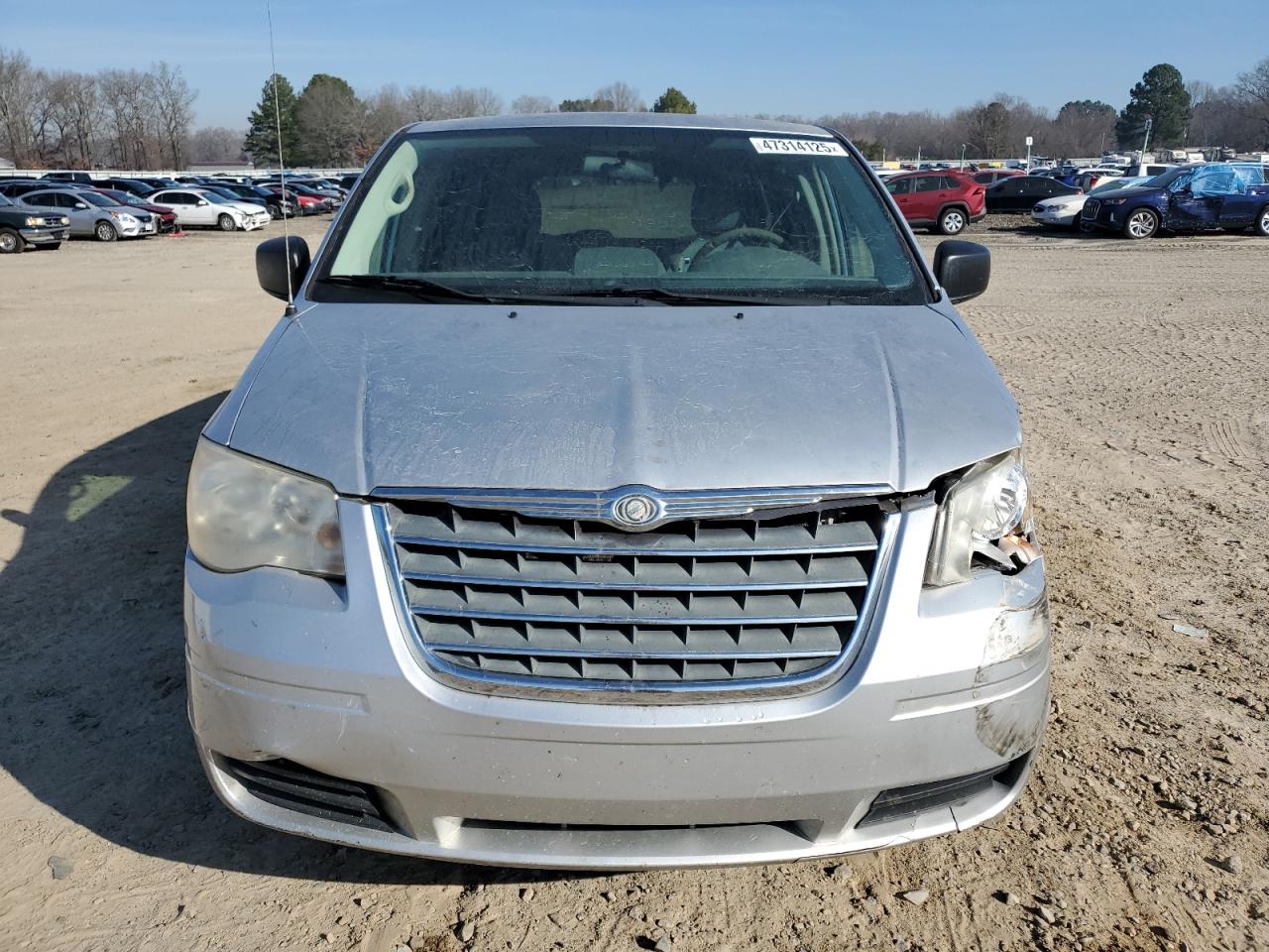 2010 Chrysler Town & Country - Image 5