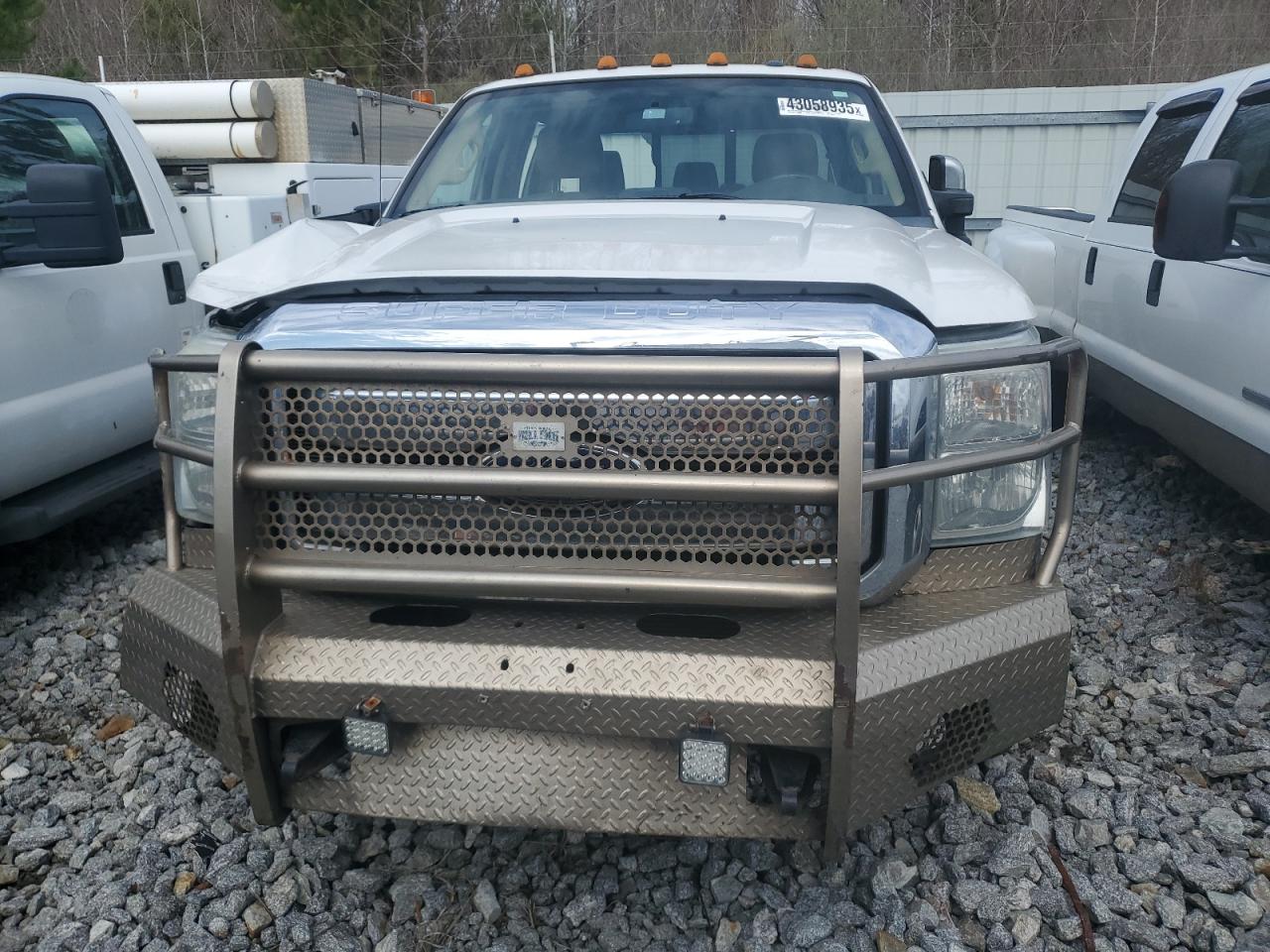 2014 Ford F350 - Image 5