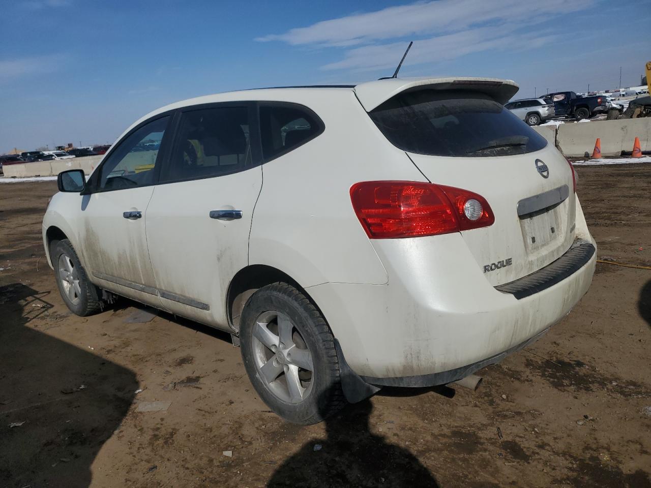 2012 Nissan Rogue - Image 2