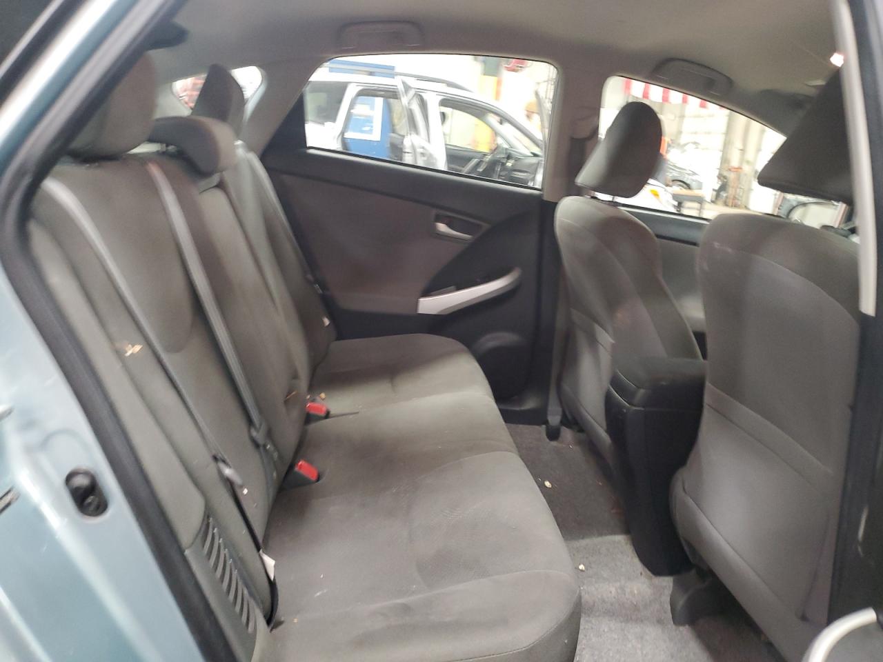 2012 Toyota Prius - Image 10
