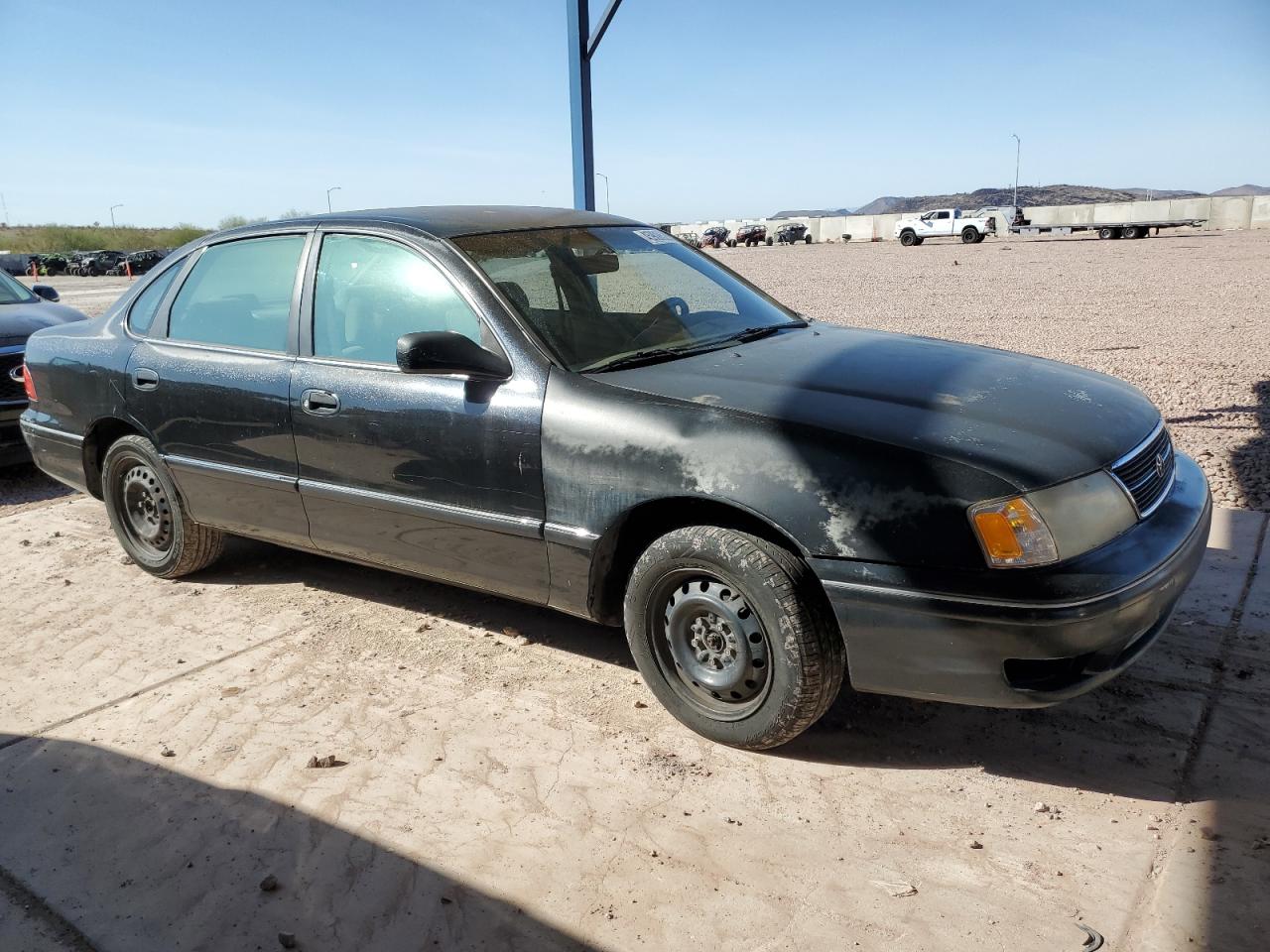 1998 Toyota Avalon - Image 4