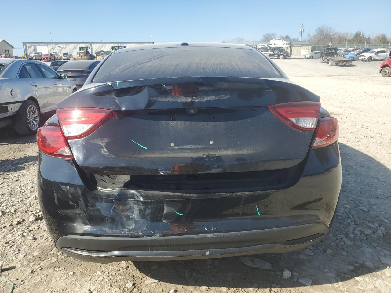 2015 Chrysler 200 - Image 6