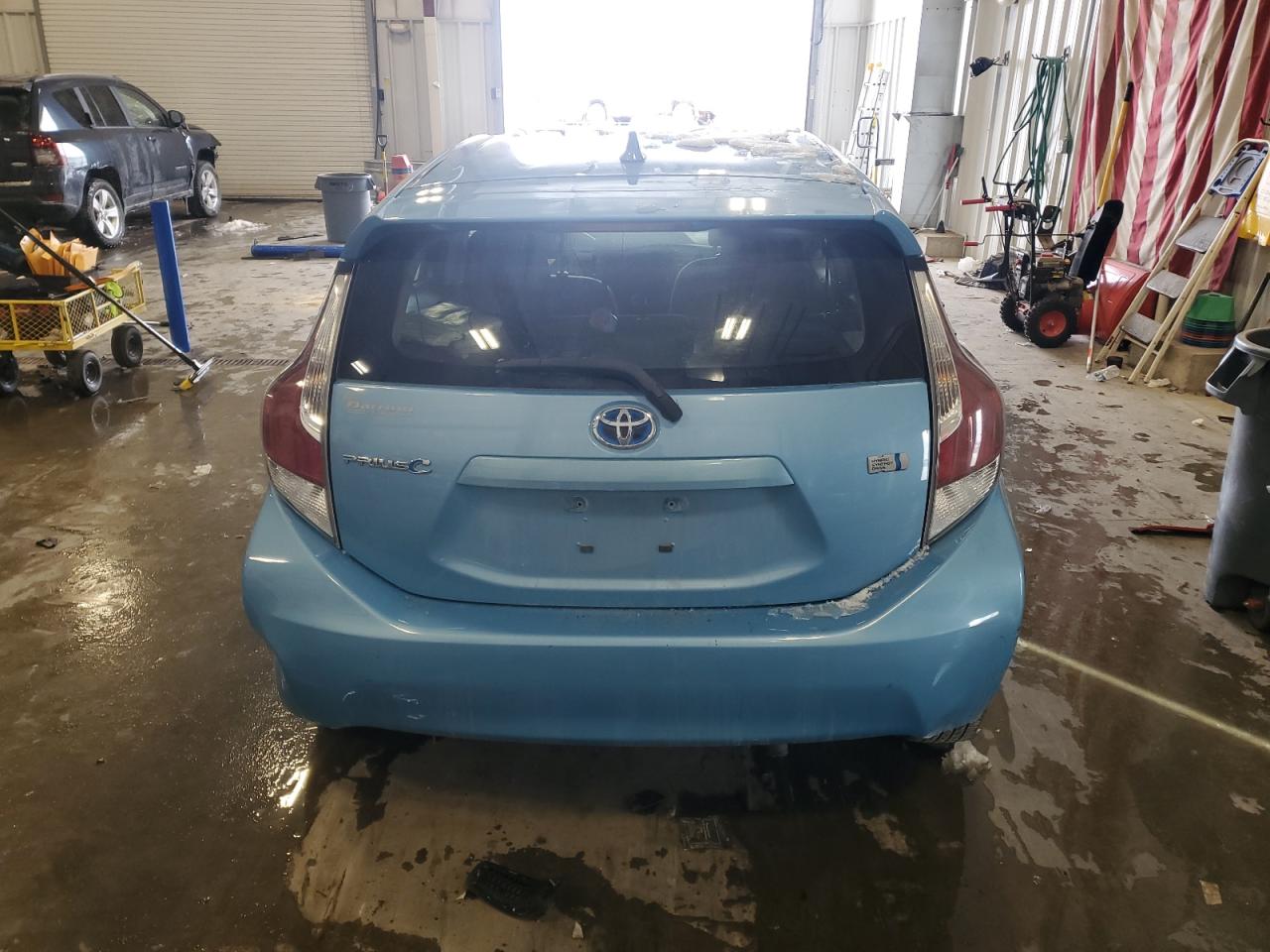 2016 Toyota Prius - Image 6