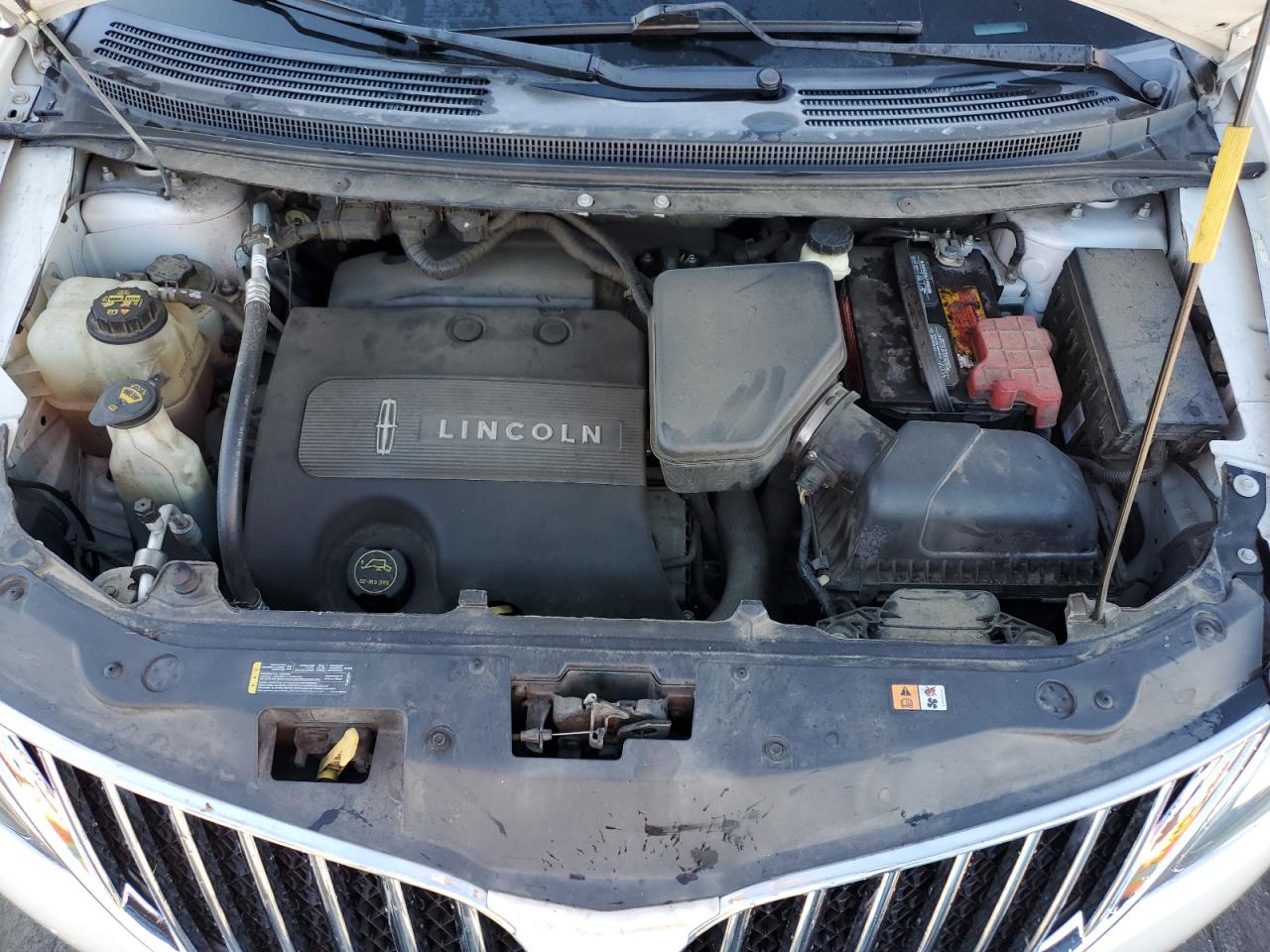 2013 Lincoln MKX - Image 12