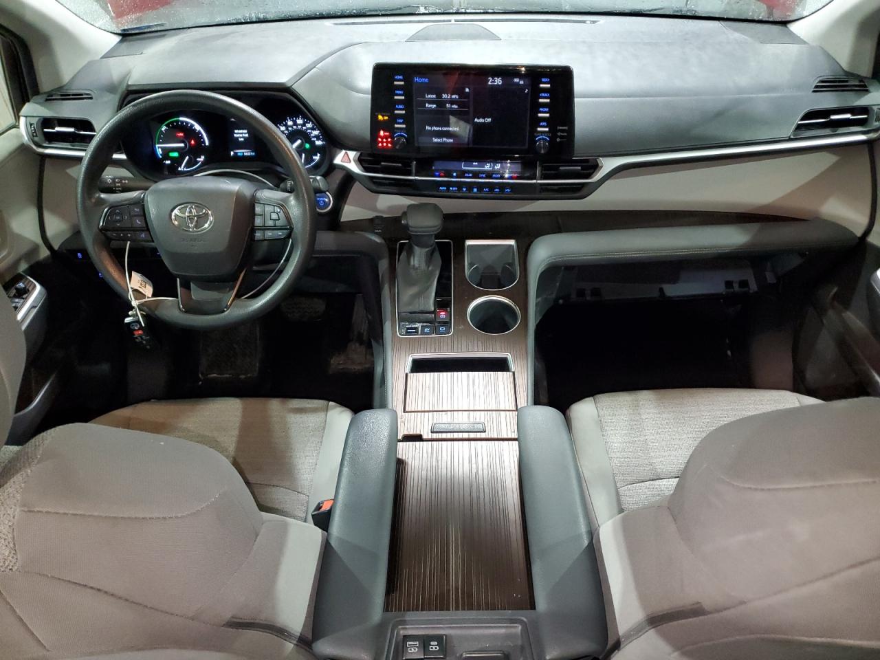 2022 Toyota Sienna - Image 8