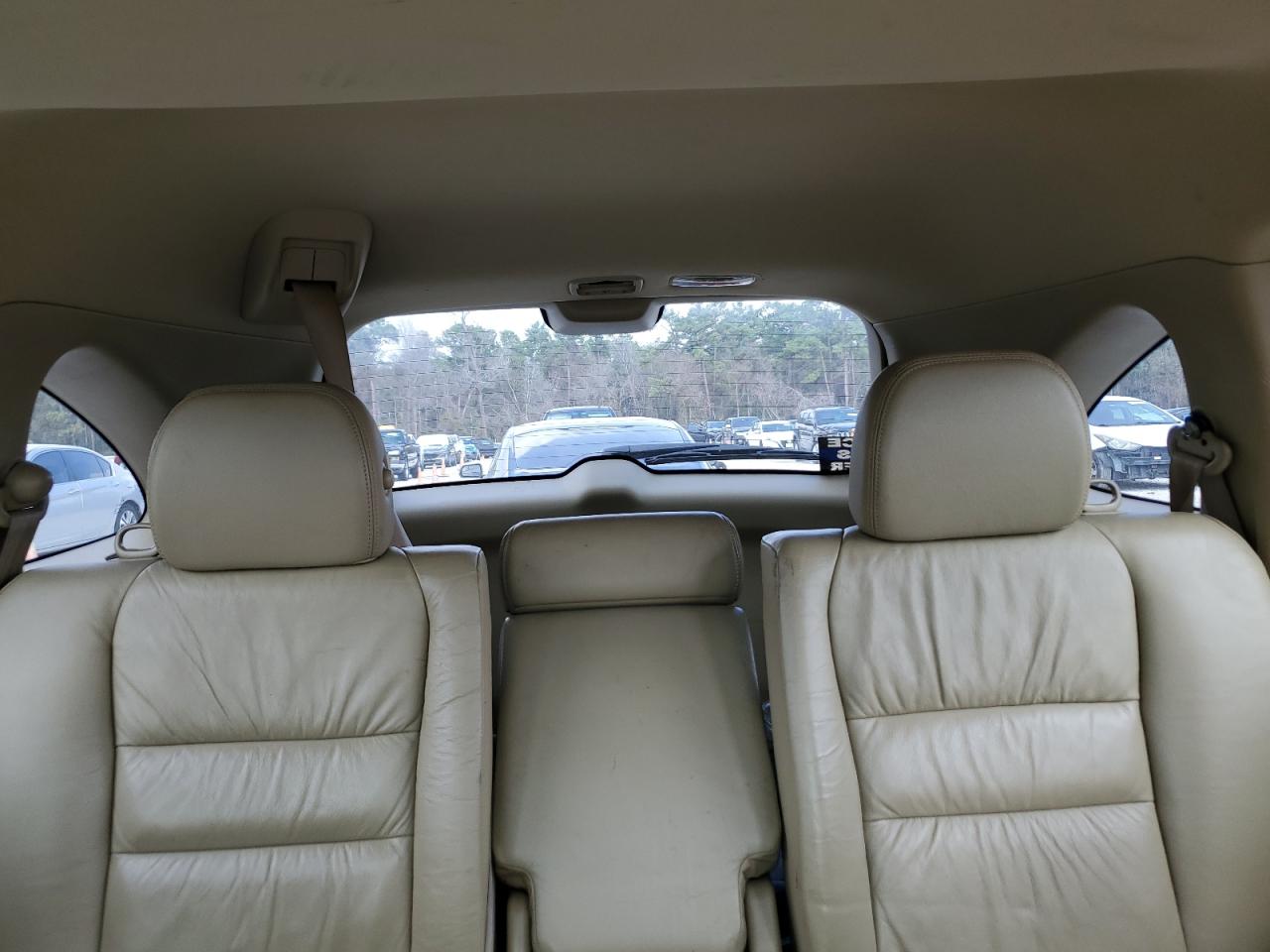 2010 Honda CR-V - Image 10