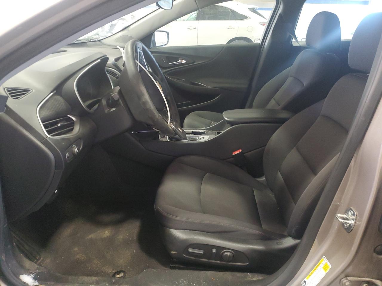 2023 Chevrolet Malibu - Image 7