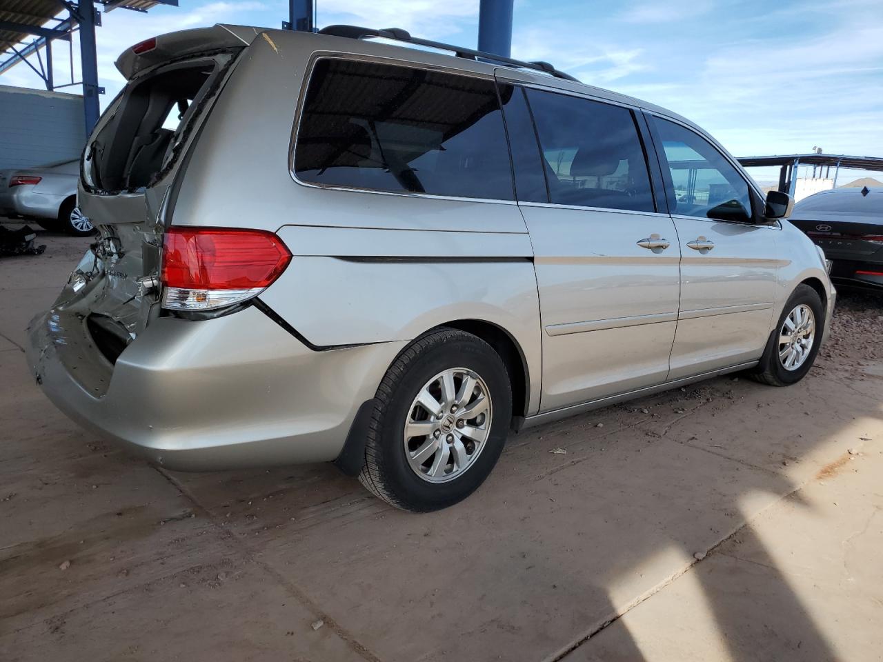 2008 Honda Odyssey - Image 3