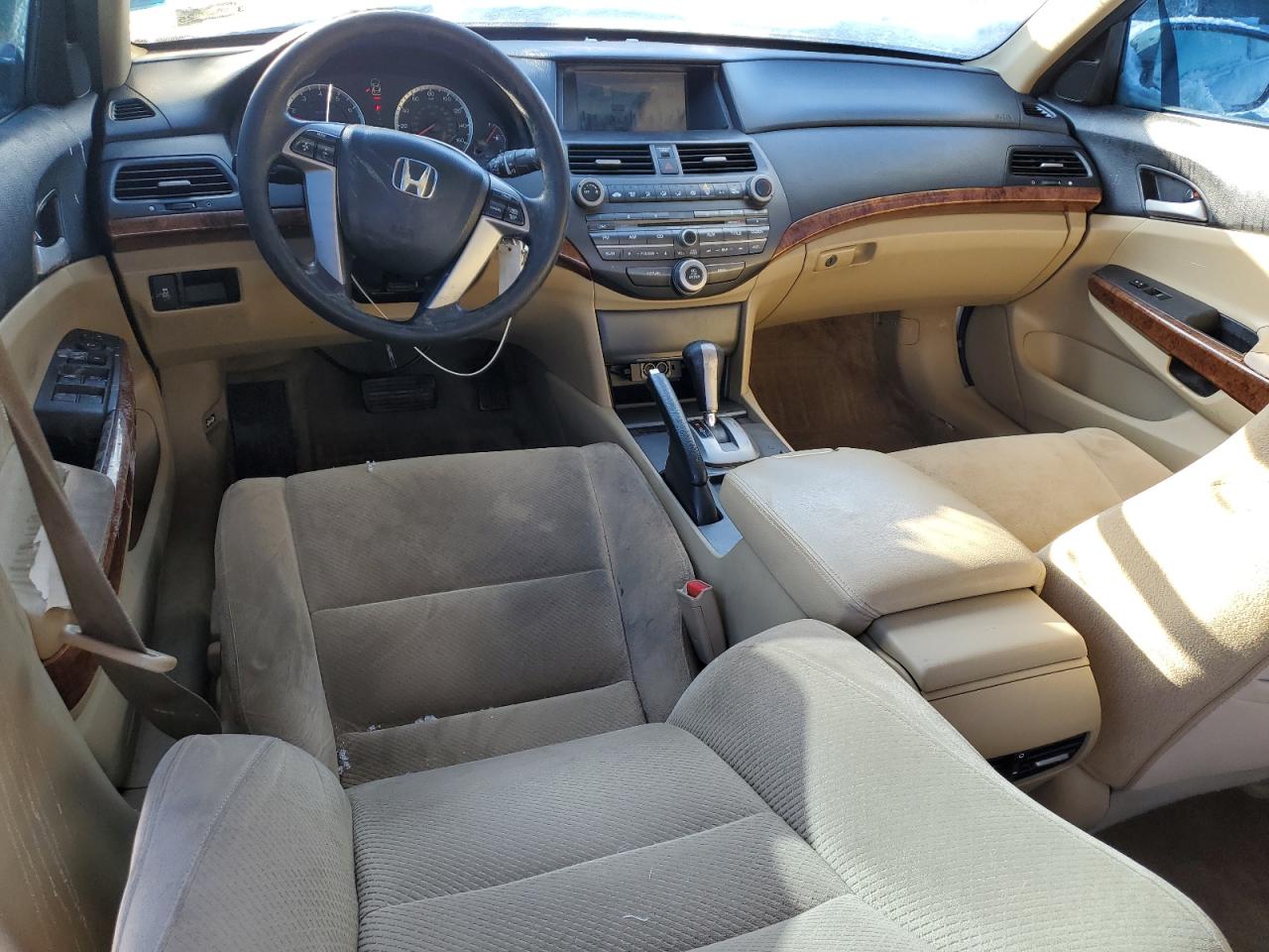 2012 Honda Accord - Image 8