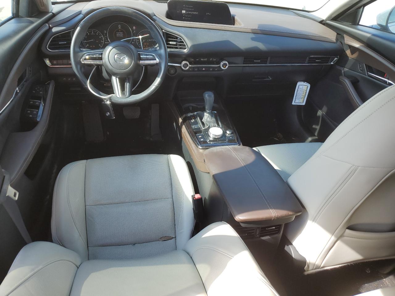 2022 Mazda CX-30 - Image 8