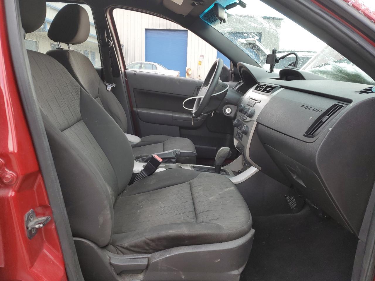2010 Ford Focus - Image 7