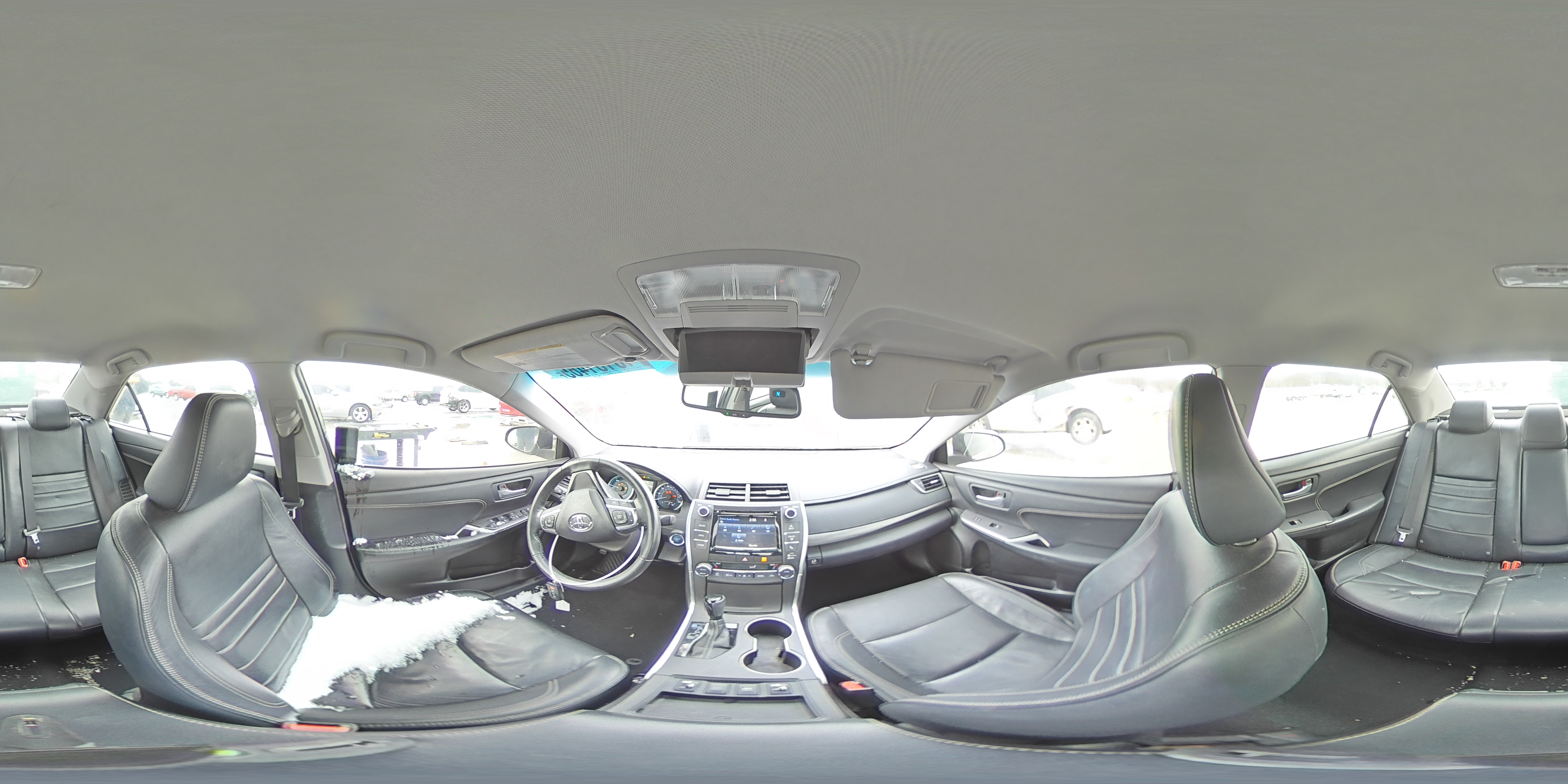 2016 Toyota Camry - Image 12