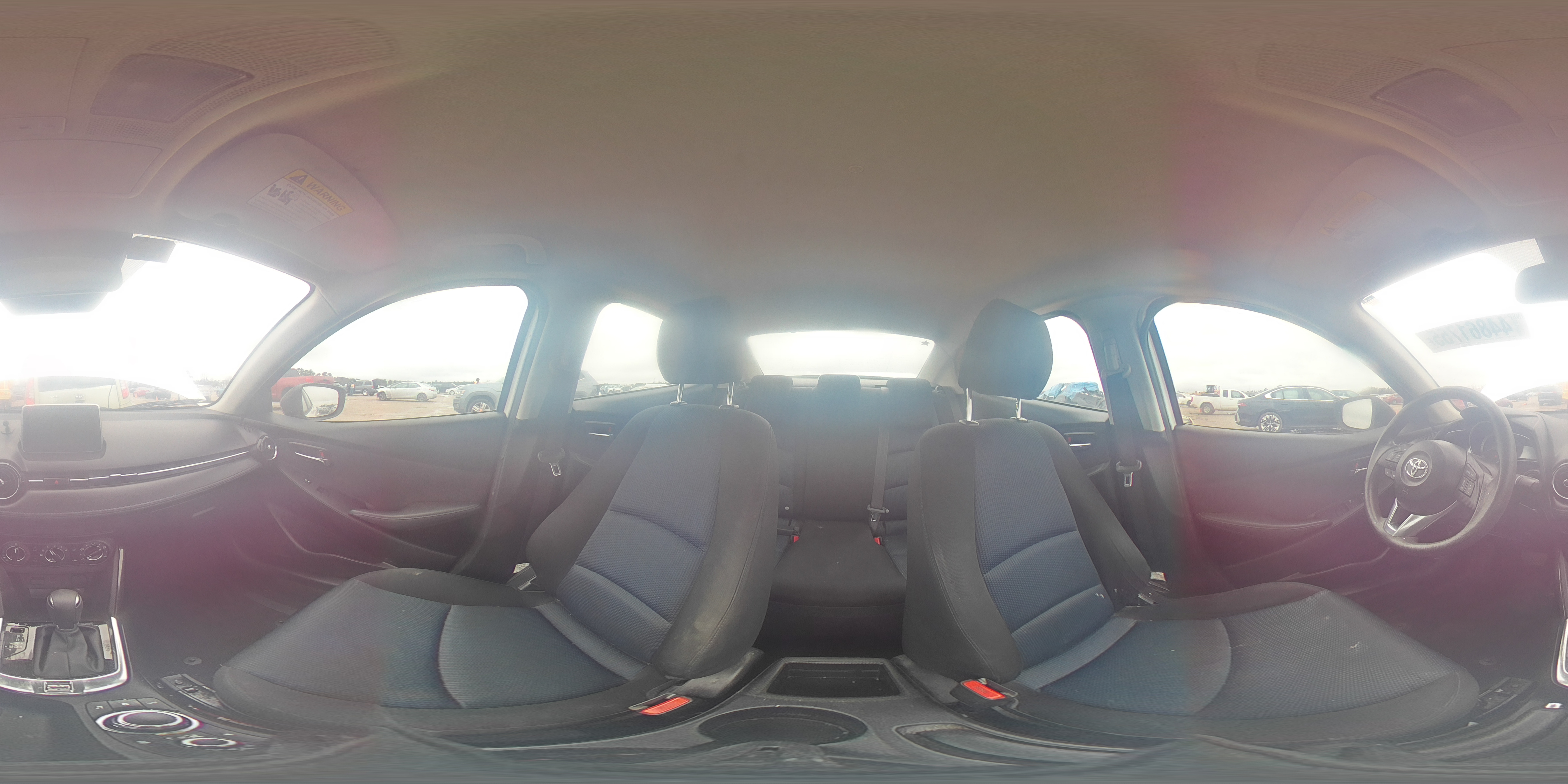 2017 Toyota Yaris - Image 13