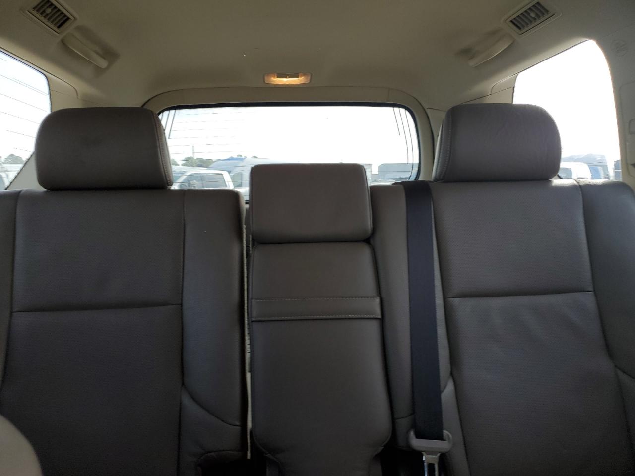 2015 Lexus GX - Image 10