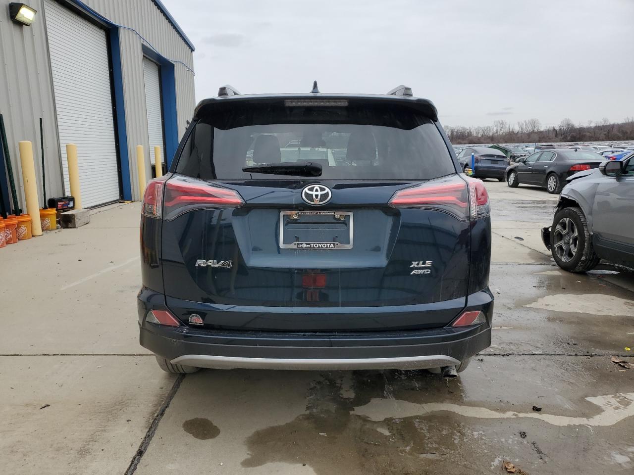 2018 Toyota RAV 4 - Image 6