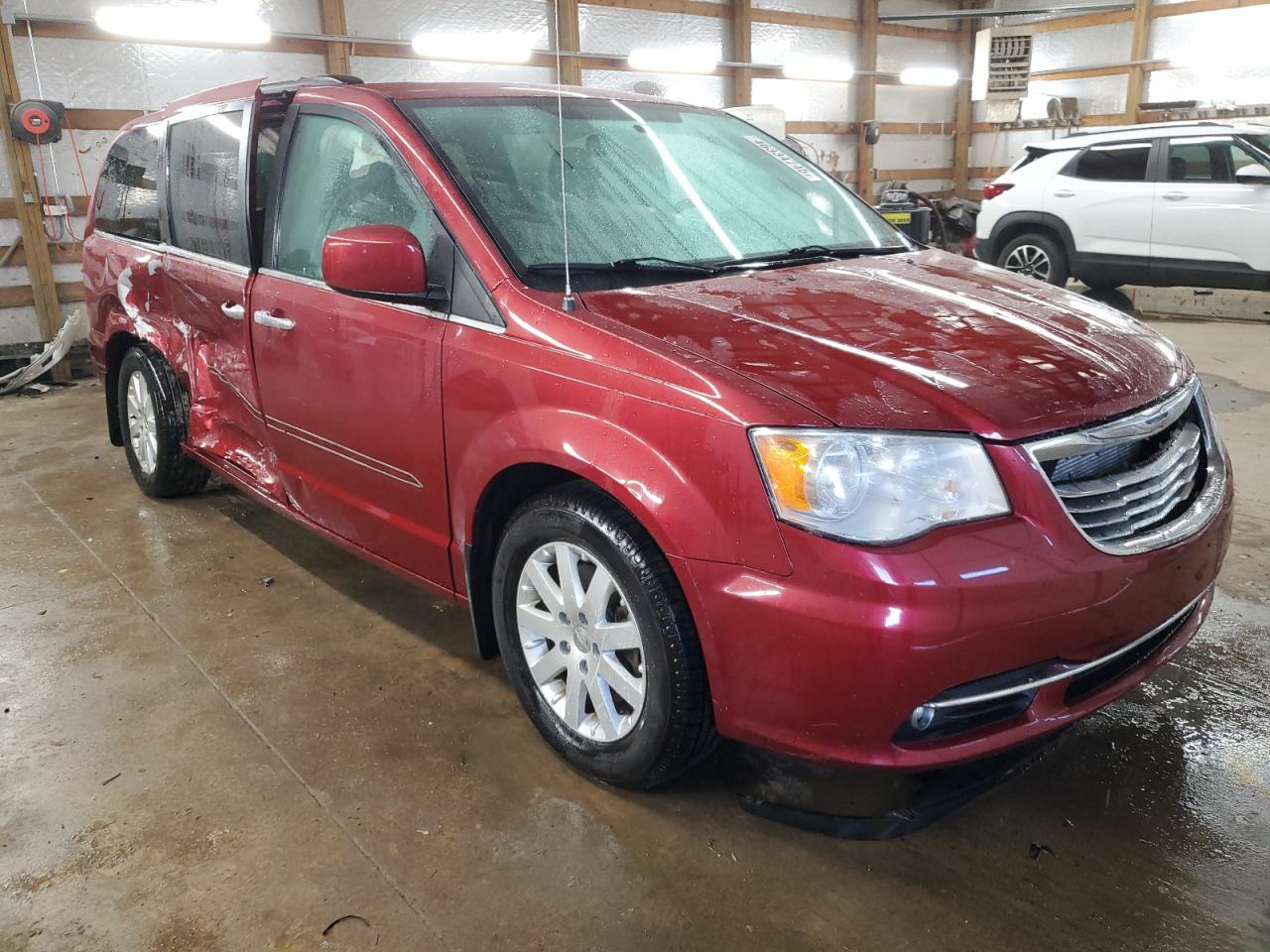 2016 Chrysler Town & Country - Image 4