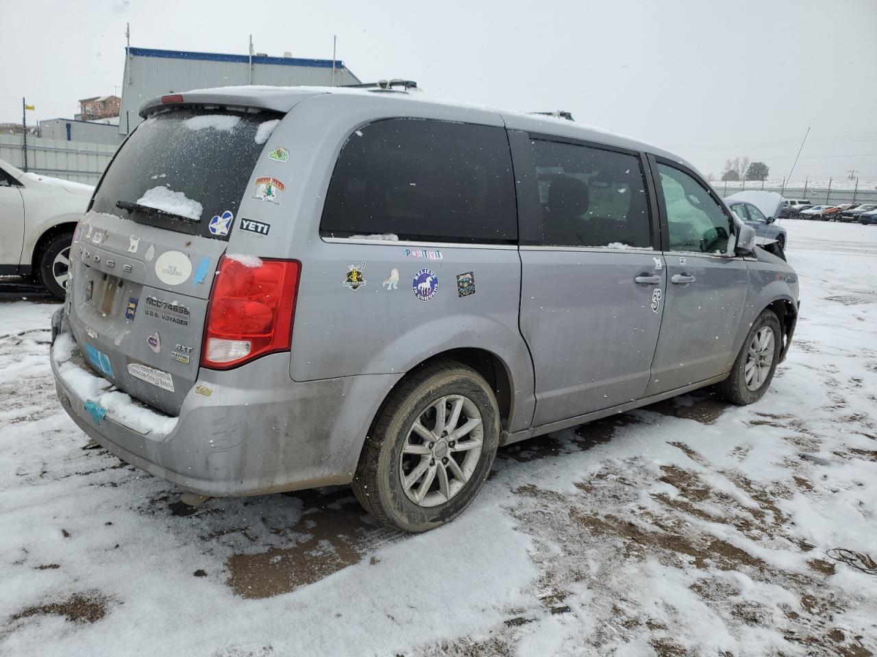 2018 Dodge Caravan - Image 3