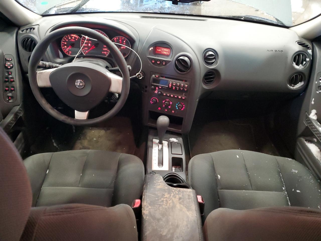2005 Pontiac Grand Prix - Image 8
