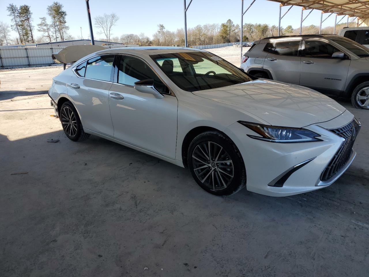 2024 Lexus ES - Image 4