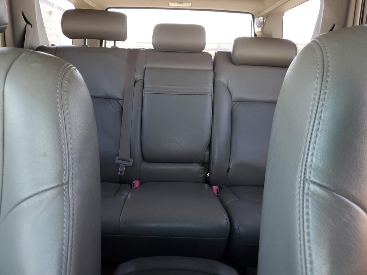 2006 Toyota 4Runner - Image 10