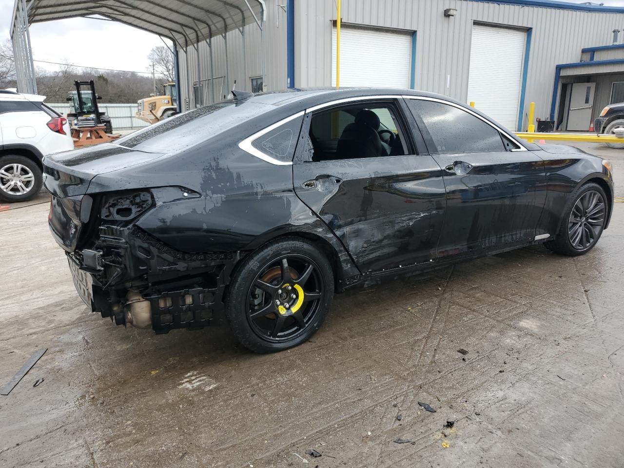 2015 Hyundai Genesis - Image 3